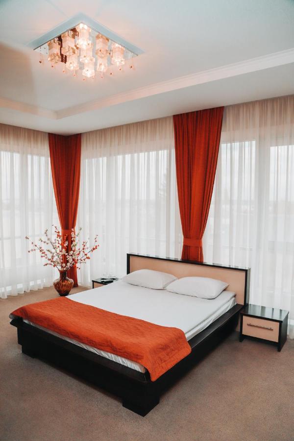 Готель Релакс Korostyshiv Extérieur photo